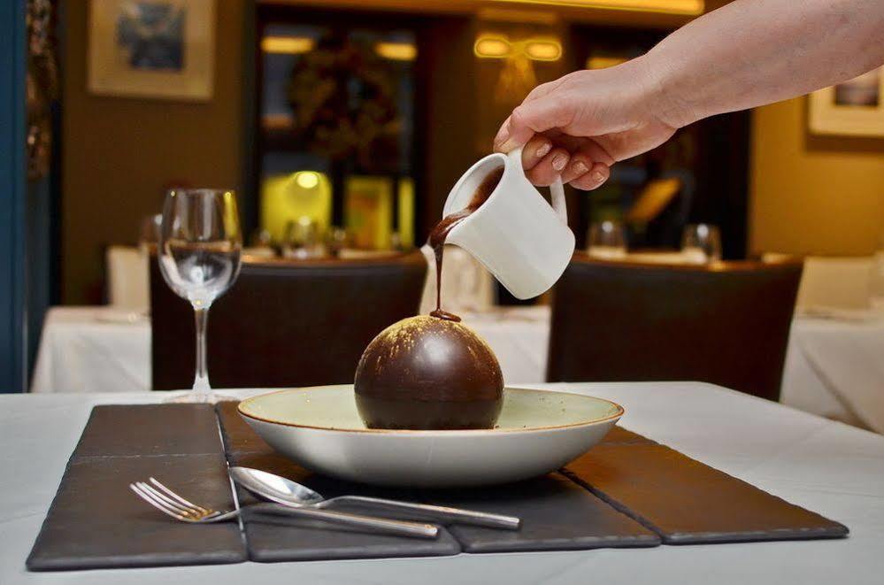 Zuni Restaurant & Boutique Hotel Кілкенні Екстер'єр фото